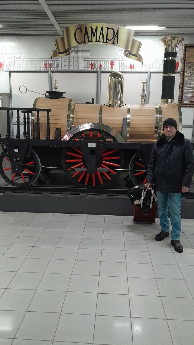 Макет паровоза «Проворный» - первого паровоза, открывшего движение по Царскосельской железной дороге