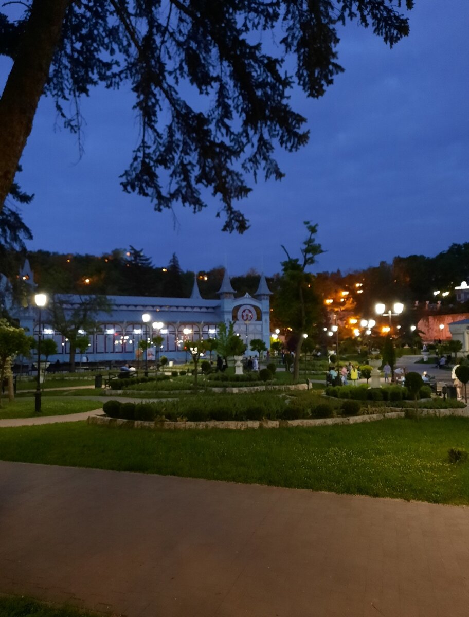 Лермонтовская галерея 
