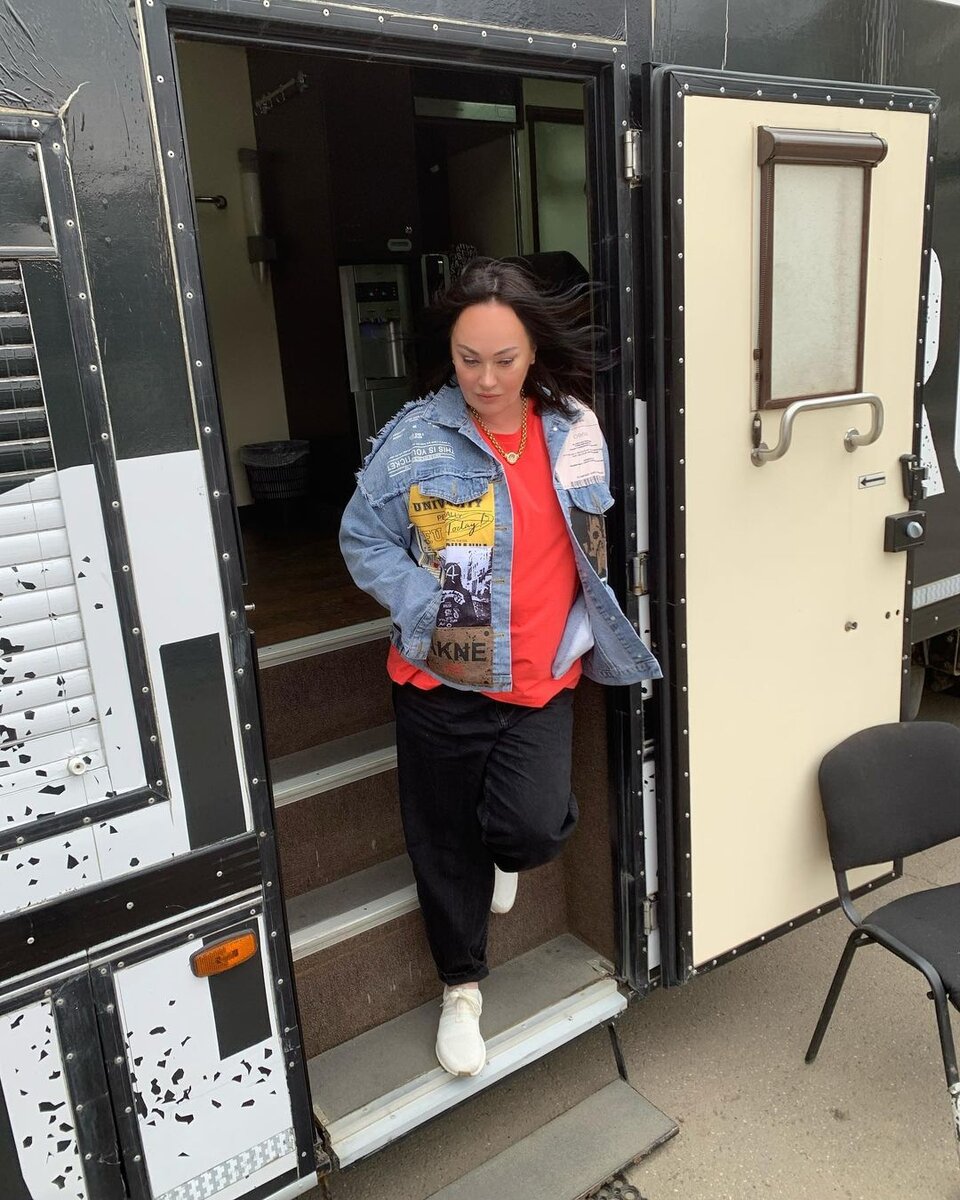 Соцсети Ларисы Гузеевой