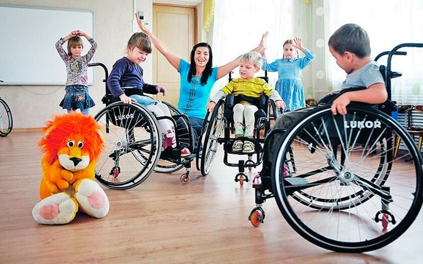 Программы для людей с овз. Категории обучающихся с овз. Нсу для инвалидов 3 группы в 2022. Образование детей с ограниченными возможностями. Задачи социализации детей с овз.