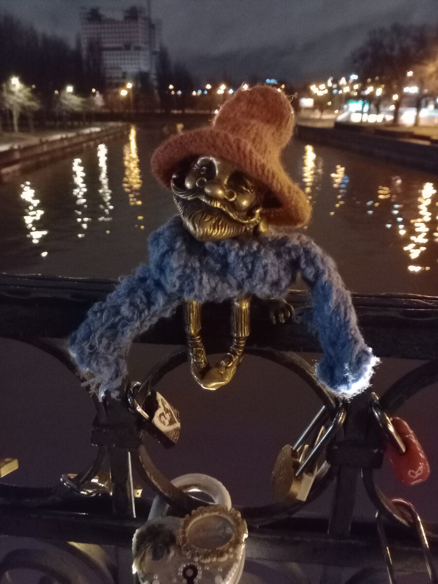 Песня помни текст. Текст песни любимый дедушка. Текст песни дорогу молодым. Песня помни мой старый дед говорил мне помни. Мой старый дед минус.