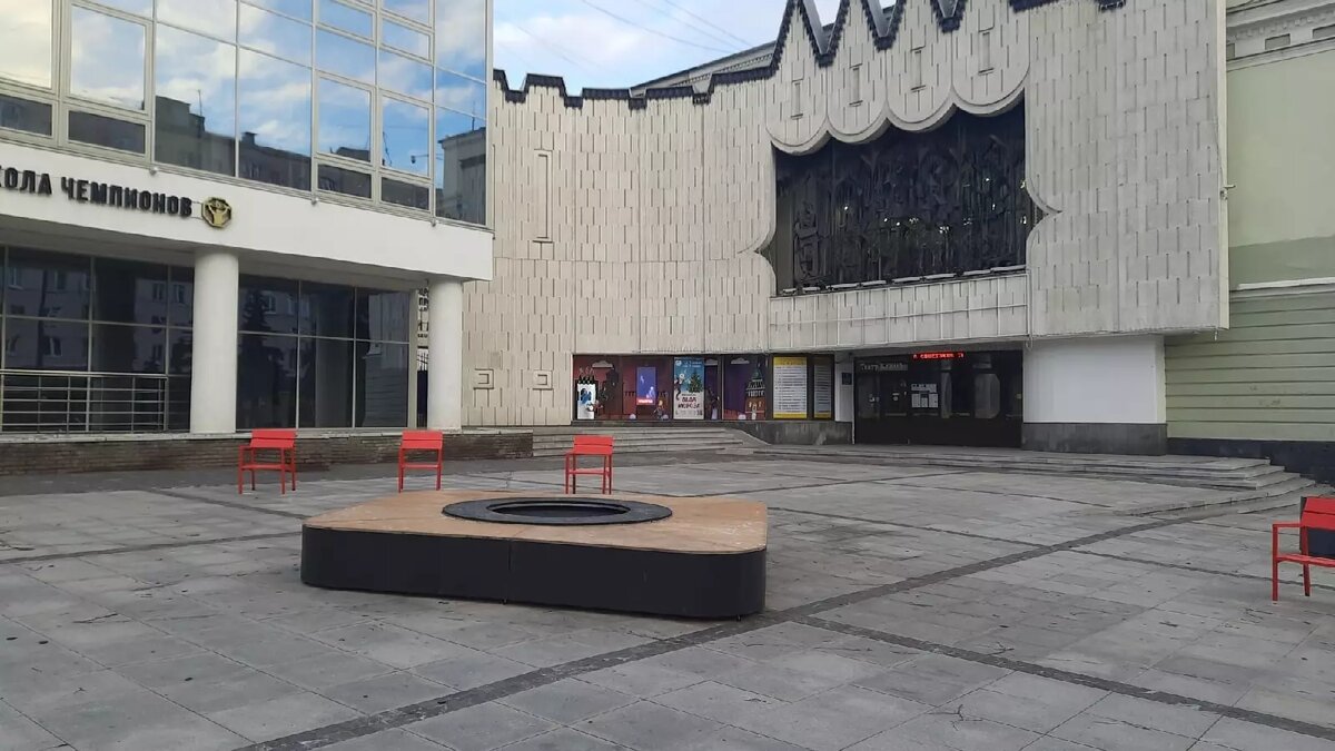     В Нижнем Новгороде запланирован масштабный ремонт театра кукол. В обновление постройки на Большой Покровской планируется вложить более 53 млн рублей. Из данных на портале госзакупок следует, что в настоящее время идет поиск подрядчиков, которые отремонтируют здание учреждения культуры.