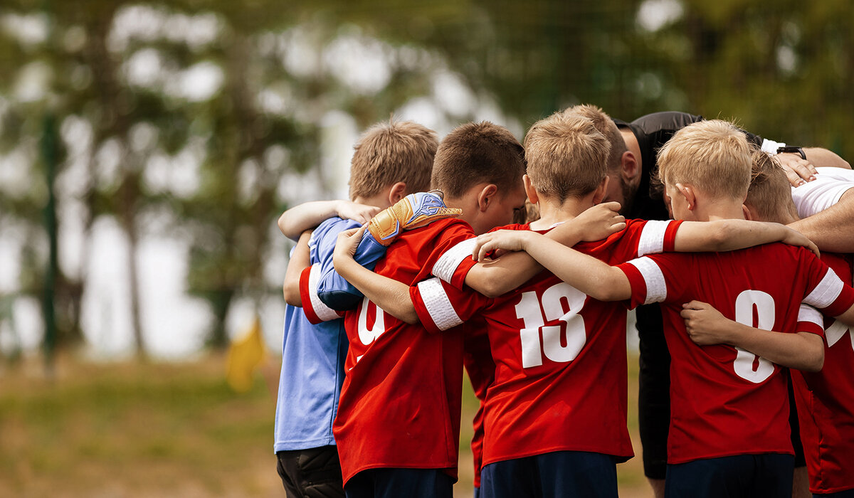 Команда young Football