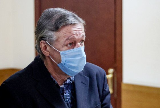    Михаил Ефремов