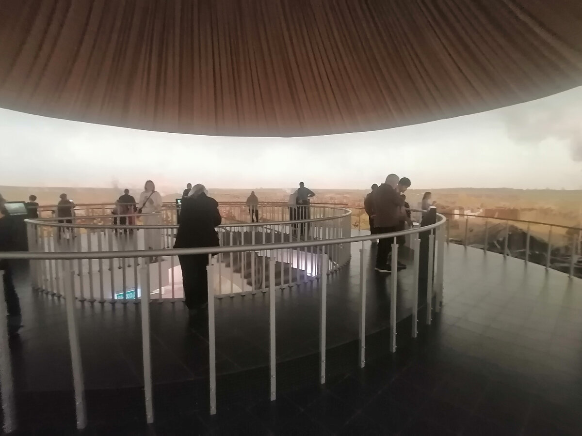 Зал с панорамой "Бородинская битва".