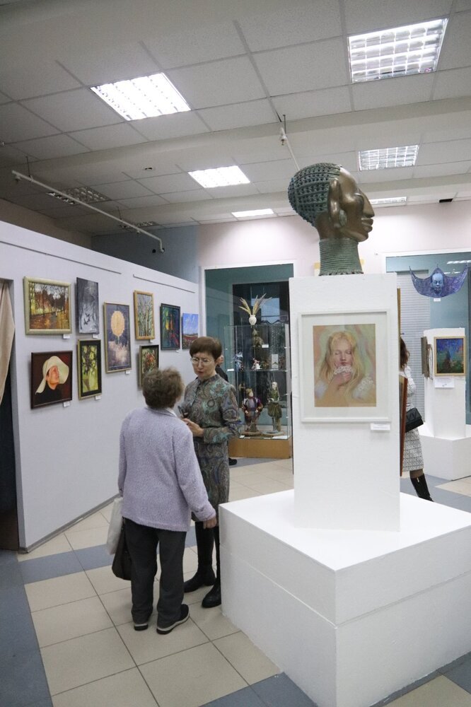 Г пермь музей центральный выставочный зал. Зал экспозиции. Denver art museum / studio libeskind интерьеры. Зал экспозиции. Галерея эритаж на петровке.