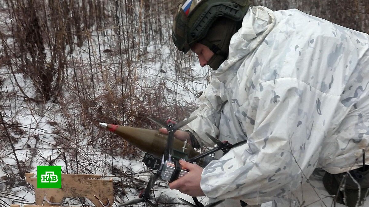 Операторы FPV-дронов уничтожили замаскированные блиндажи с солдатами ВСУ |  НТВ: лучшее | Дзен