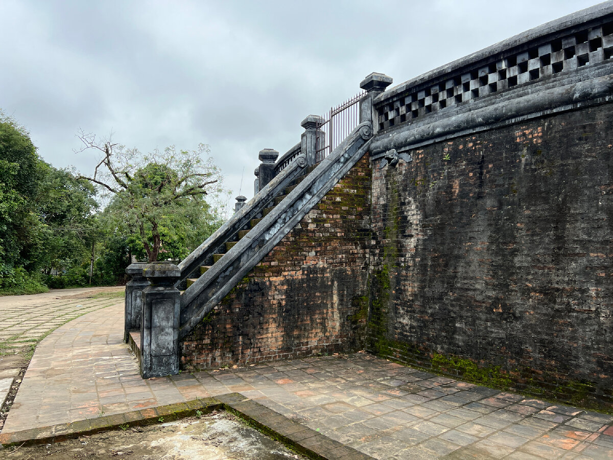 Хо Куен - Tiger Arena. Лестница для Императора. Фото автора