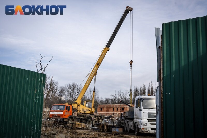Техносервис снос краснодар. Незаконная стройка. Краснодар снос. Снос ветхого и аварийного жилья в киселевске 2020. Самострой в краснодаре.