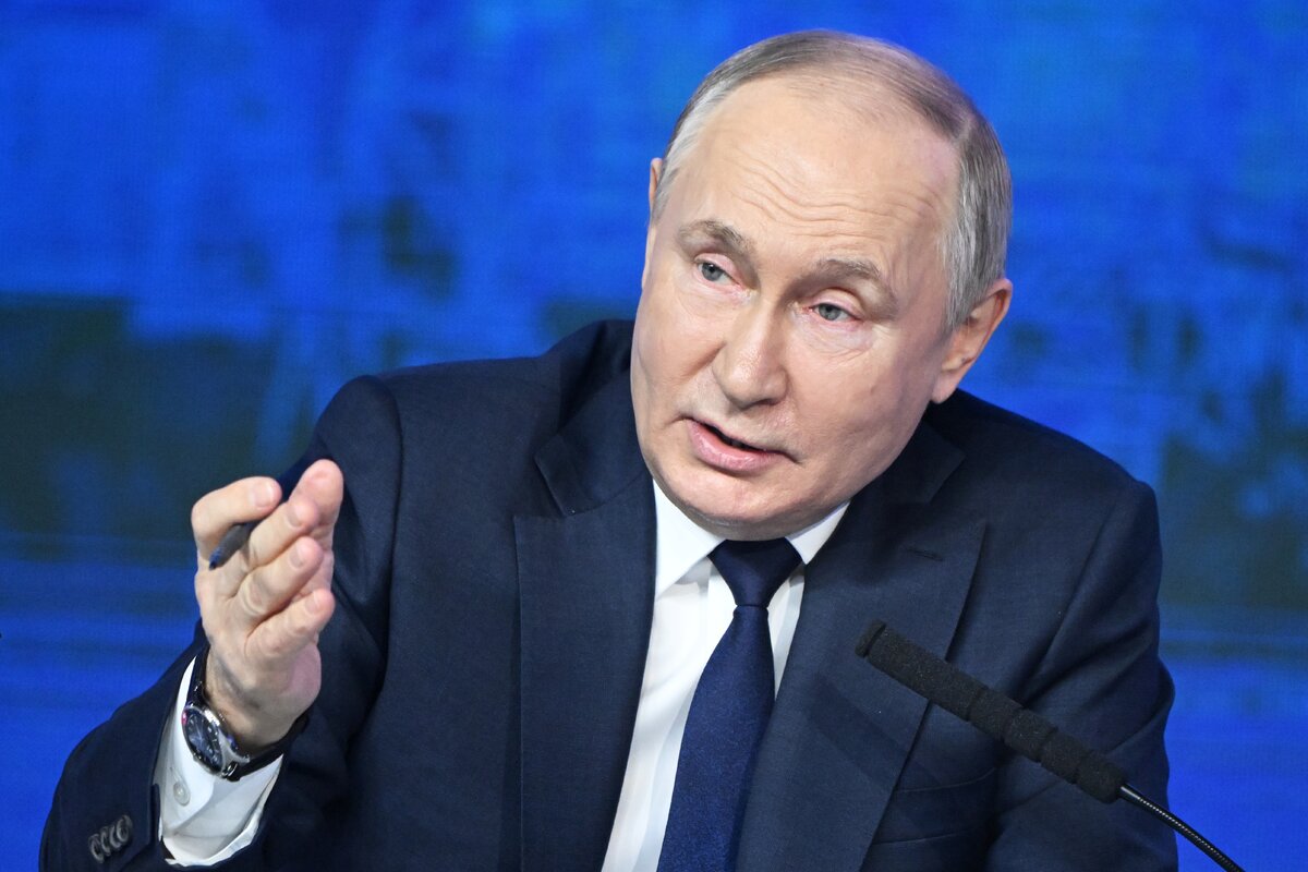 31 января Путин встретился с доверенными лицами, где сообщил о результатах экспертизы на месте сбитого Ил-76 