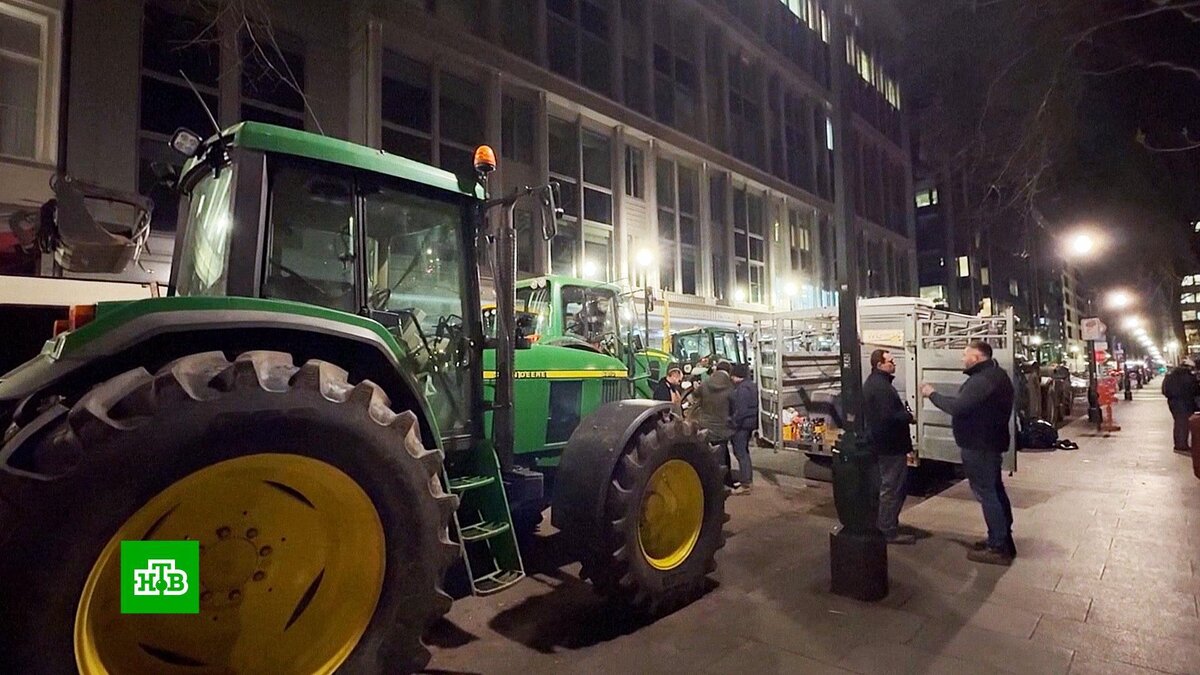    На саммите ЕС обсуждают поддержку Киева и ищут новые подходы к Венгрии