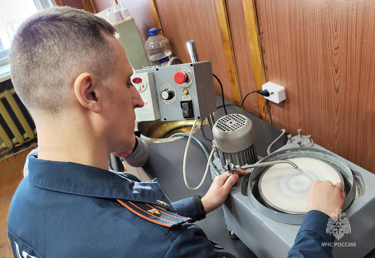 Исследовательская лаборатория. Иследовательская лаборатория. Парк юрского периода лаборатория. Научная лаборатория. Лаборатория динозавров.