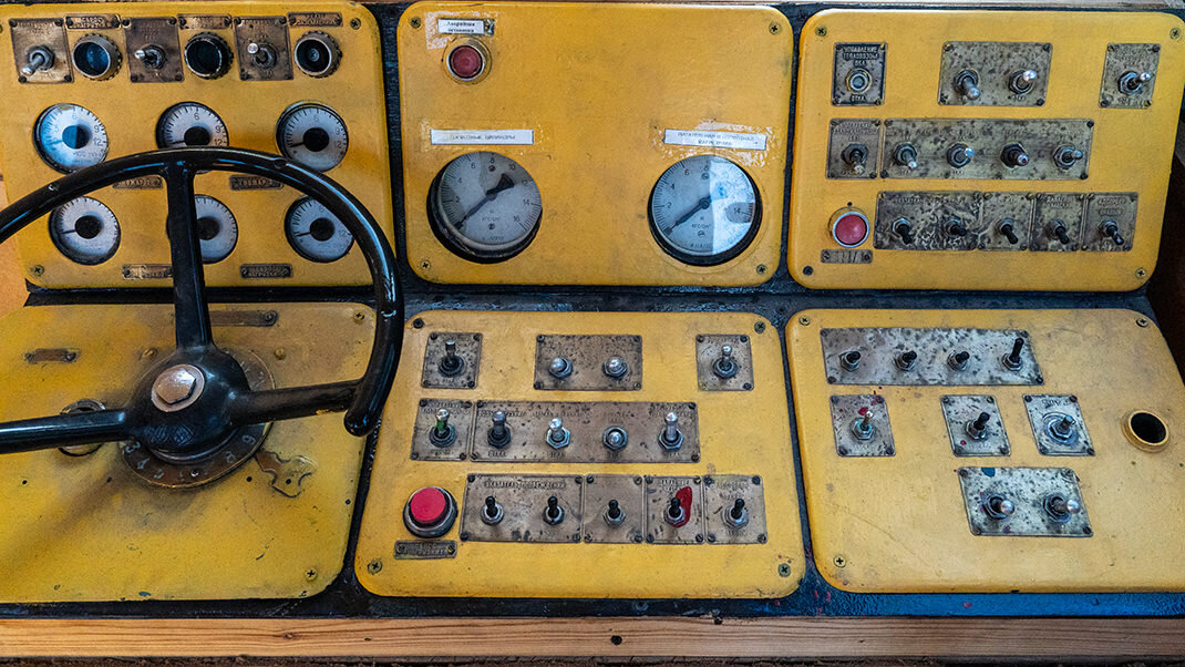 техник жд. скраповоз kirow. спецтехника жд. железнодорожная техника щом. железнодорожная машина пума 2012.