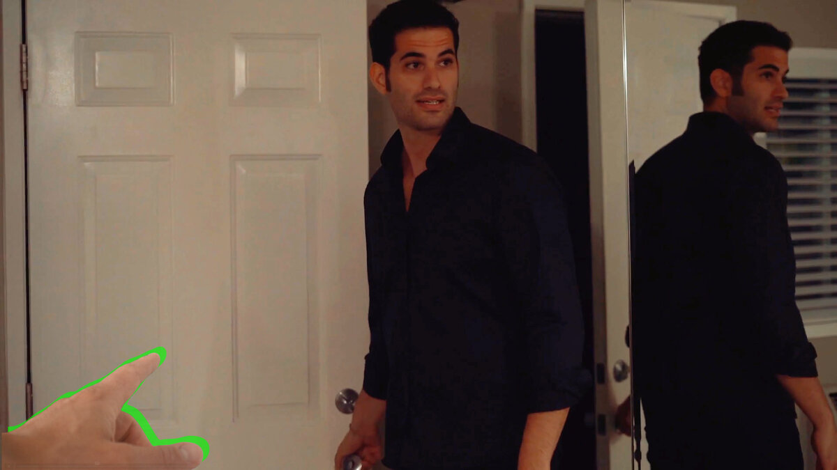 энн хэтэуэй любовь и другие лекарства. бизнесмен с документами. секретарша. роман в офисе. устроилась на работу к бывшему мужу.