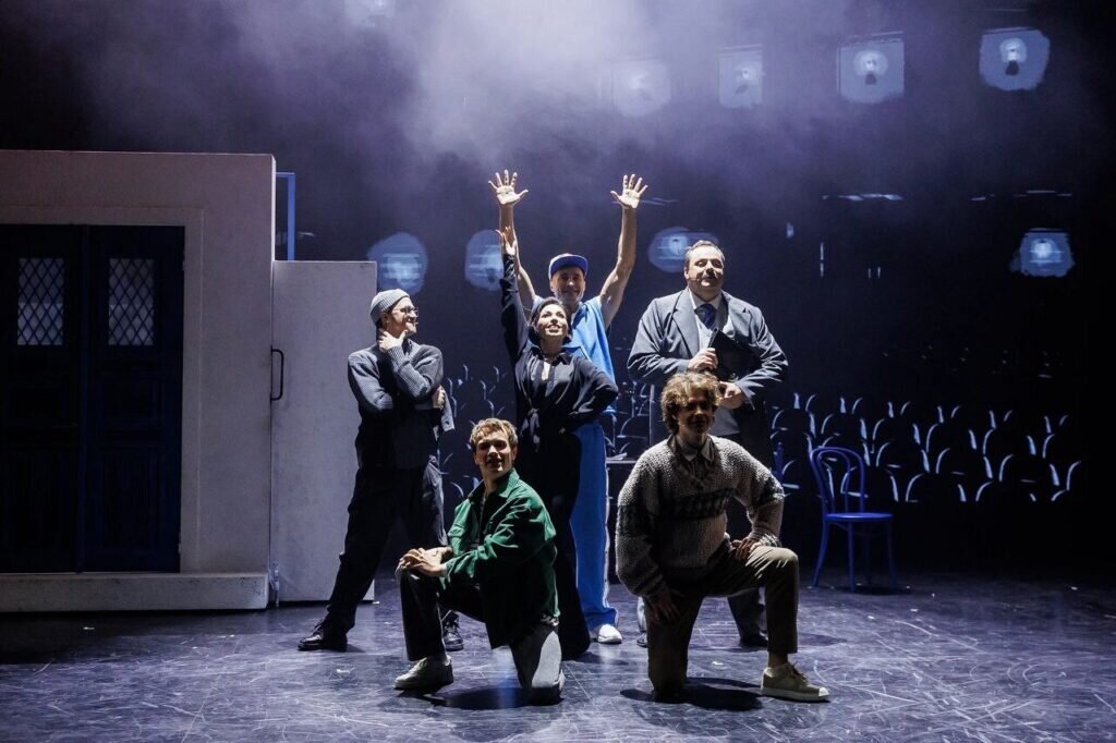 когда долго не виделись. когда долго. когда давно не виделись. делать вид что ничего не происходит. я их давно не видел.