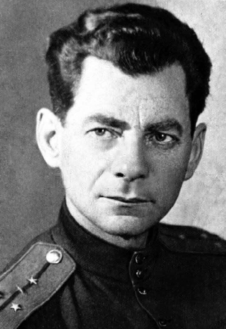 Военкор ТАСС капитан Макс Владимирович Альперт