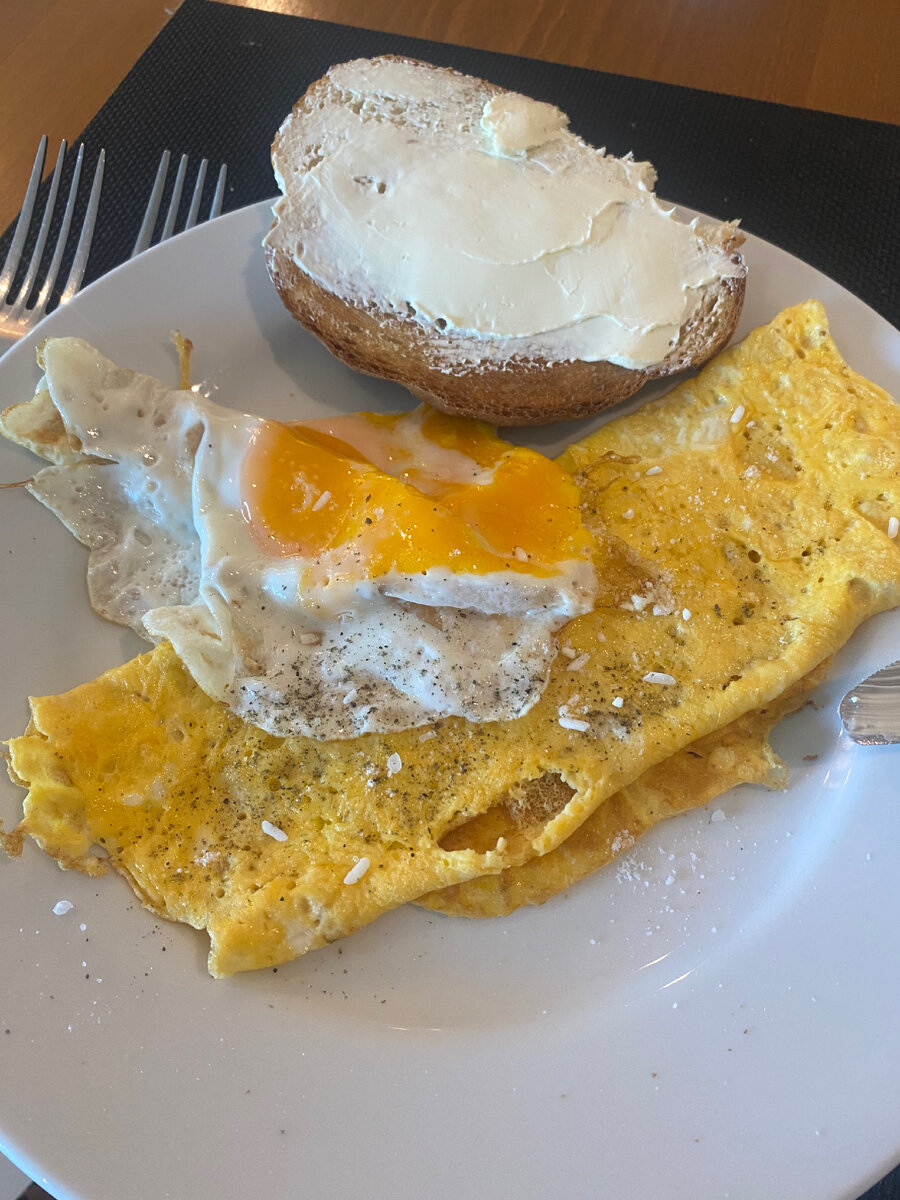 Омлет и яичница