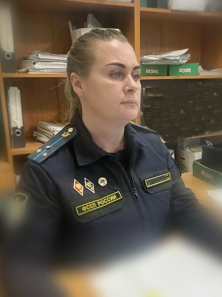 Долг у приставов судебных приставов. Задолженность у судебных приставов по фамилии. Судебные приставы долг банку. Судебные приставы долг банку. Задолженность у судебных приставов по фамилии.