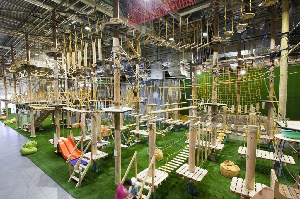 Площадка на круче. Парк на ходынском поле – площадка «авиатор». Площадка на круче. Необычные детские площадки в мире. Крутые площадки.