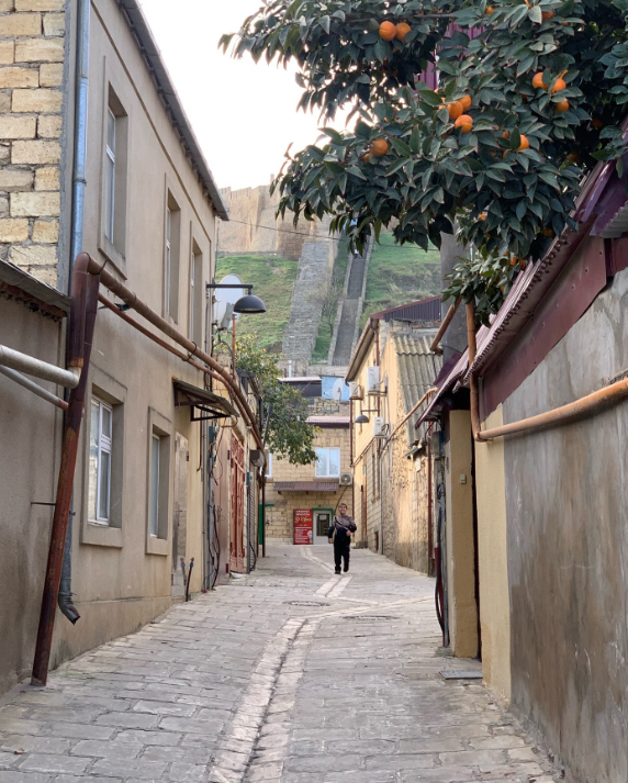 Завтра в дербенте. Булаг дербент вода. Погода в дербенте. Гисметео кемерово. Дербентский рынок.