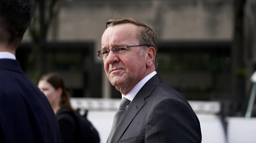   AP Stephanie Scarbrough