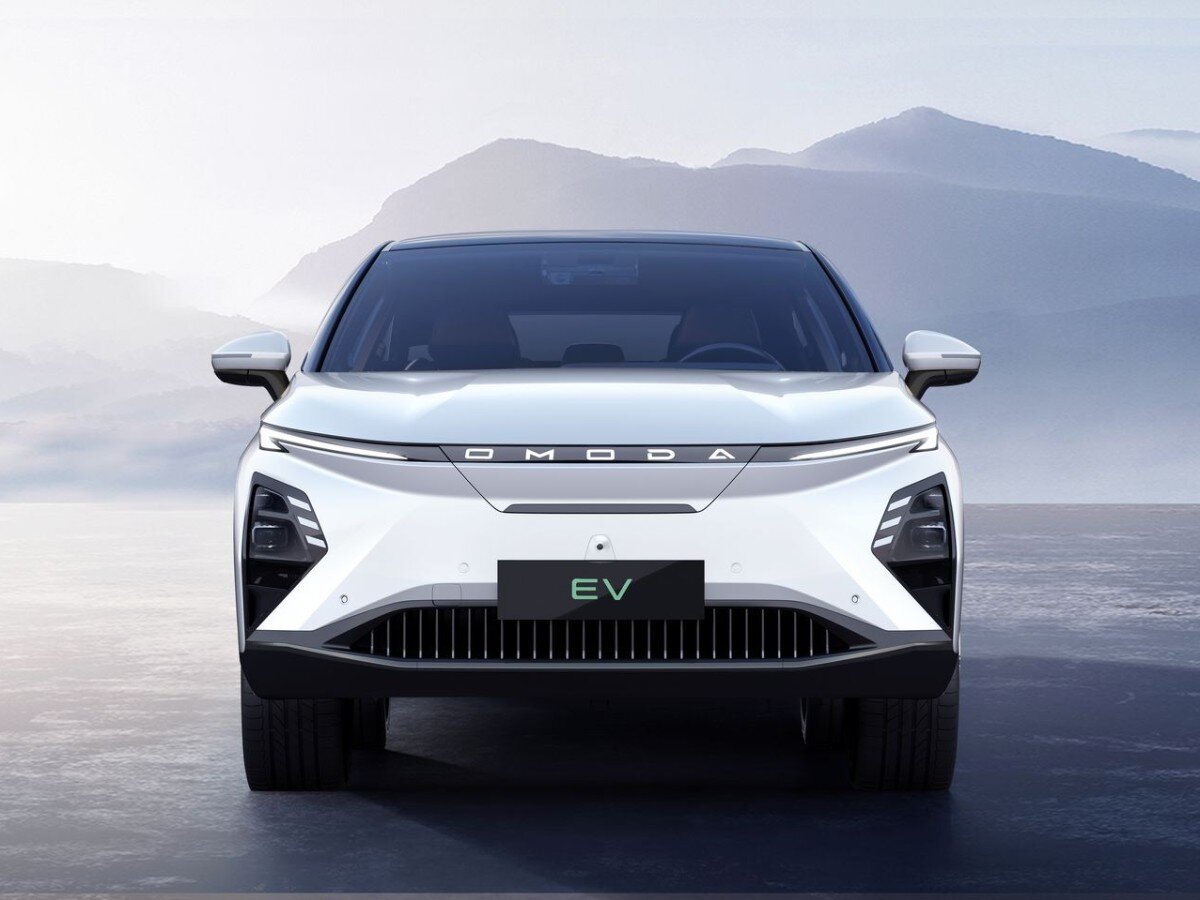    OMODA представила в России свой первый электромобиль E5