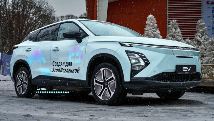    OMODA представила в России свой первый электромобиль E5
