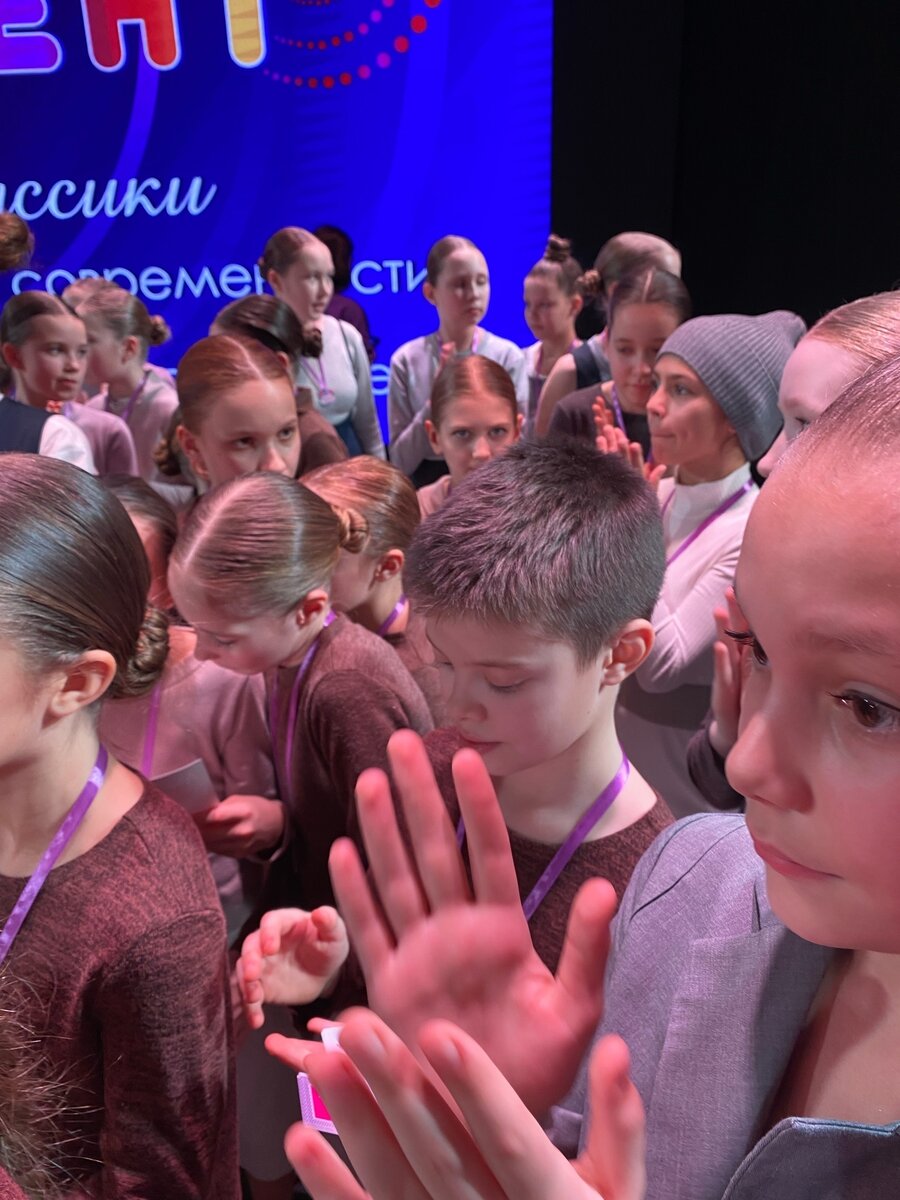 Руководитель студии танцев. Анна серова танцы. Студия танцев love dance,. Руководитель студии танцев. Руководитель студии танцев.