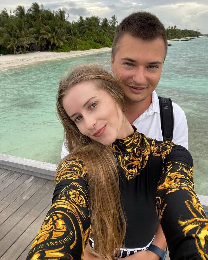 Родственные связи схема родства. Дети золовки. Таблица родственников кто кому приходится. Жена брата для мужа сестры. Дети золовки.