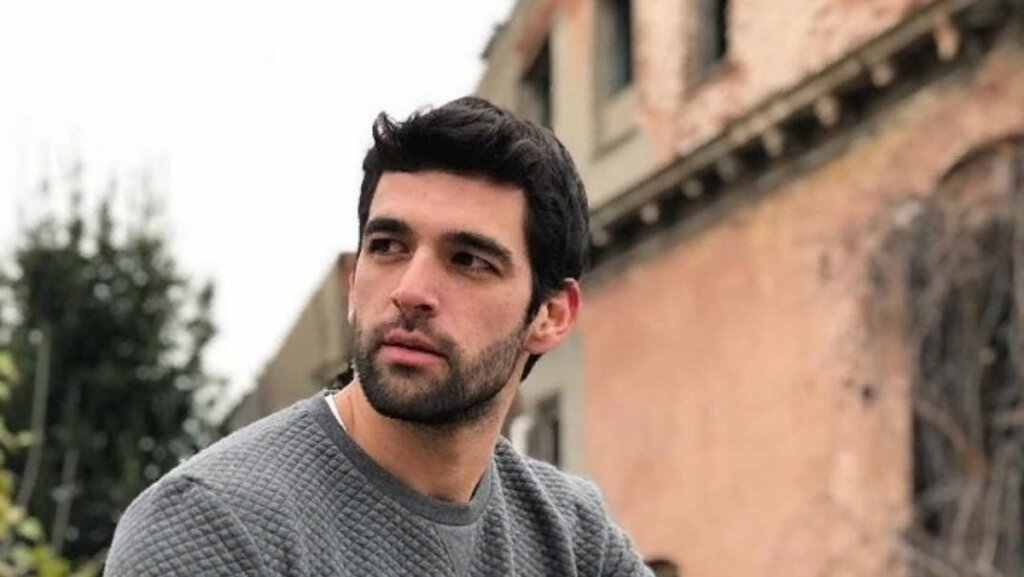 акын акынёзю турецкий актёр 2022. акын фото. акин акинозу. акын акынозю миран асланбей. акин акинозу турецкий.