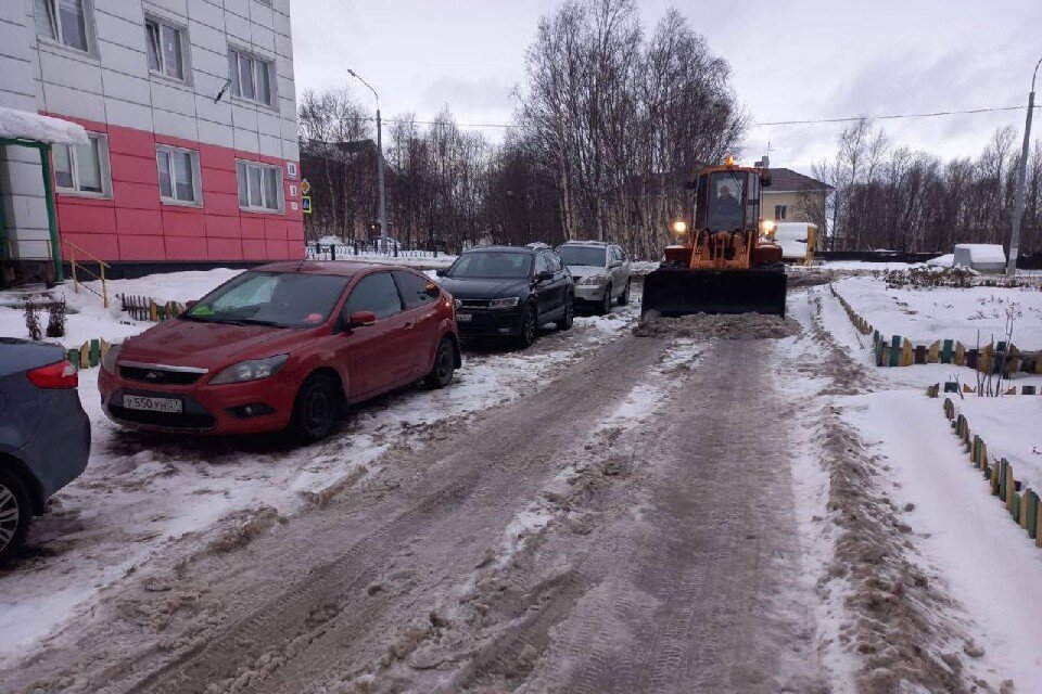 Таблица температуры на рабочем месте. Санитарные нормы температуры на рабочем месте. Температурные нормативы на рабочем месте. Нормы санпин по температуре на рабочем месте в офисе. Допустимая температура на рабочем месте.