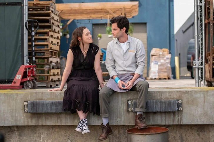 Кадр из сериала «Ты»