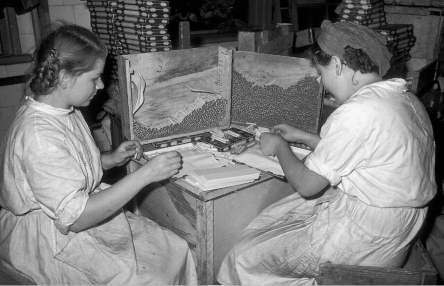 Да, в СССР очень многие курили, особенно в 50-ые годы. Но разве можно сравнить тот табак?!