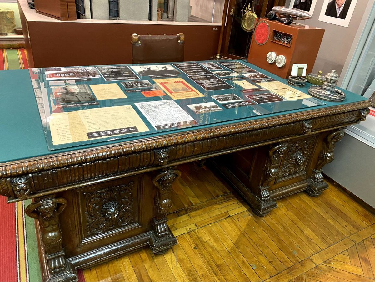 Стол, за которым трудился Григорий Иванович Носов