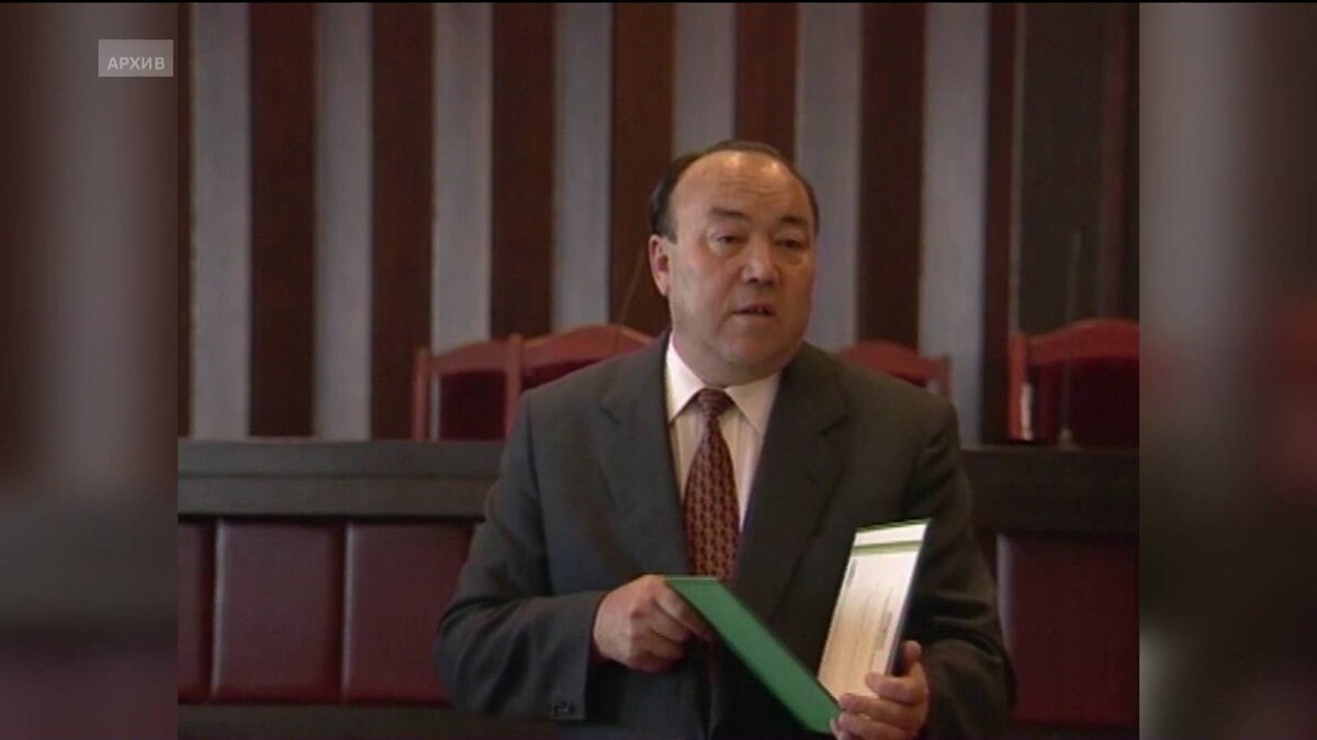 Часы первого канала 2021. Первый канал 2015. Программа время первый канал. Программа время 12. Программа время 12.