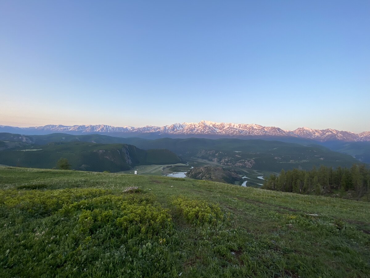 Груды горные хребты. Джая гора высота. Груды горные хребты. Горный хребет гималаи. Горы горы кордильеры.