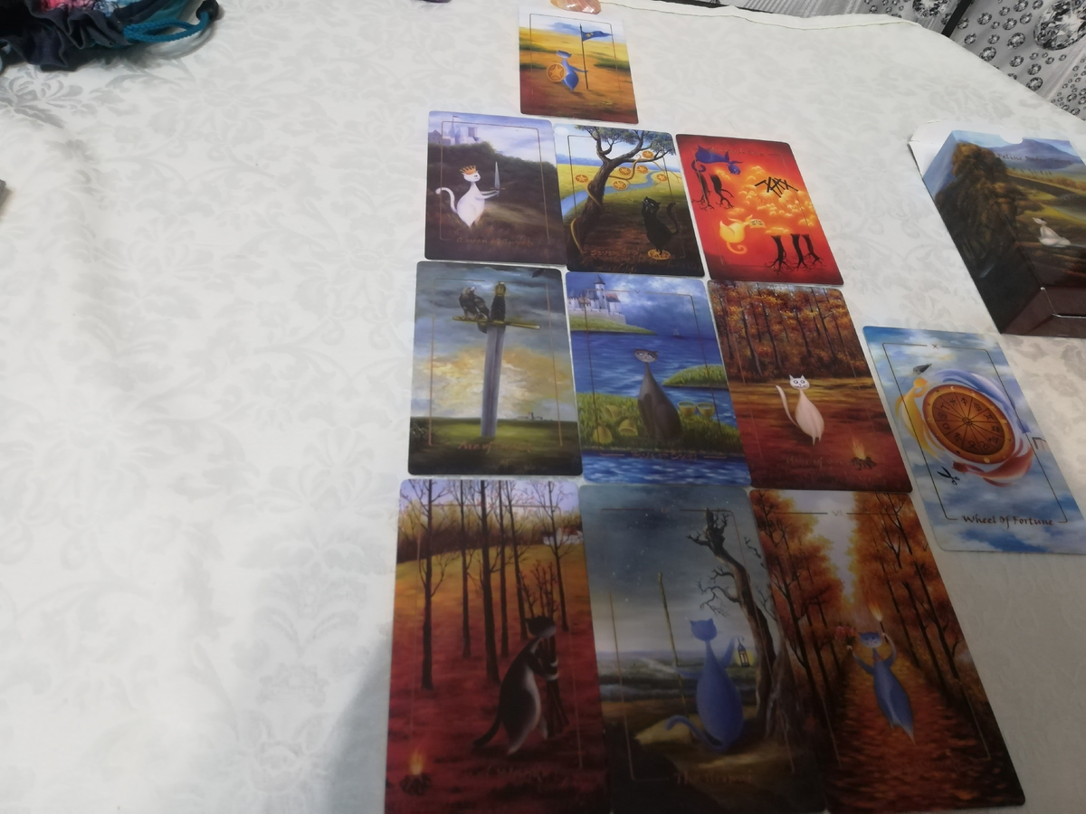 Черный клевер меч. Клятва свободы геншин меч. Золотой меч скайрим. Мечи 5 да нет. Геншин импакт драгоценный омут оружие.