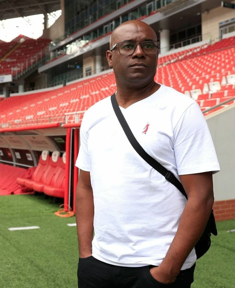    Робсон нашел для «Спартака» «монстра левой бровки»Владимир