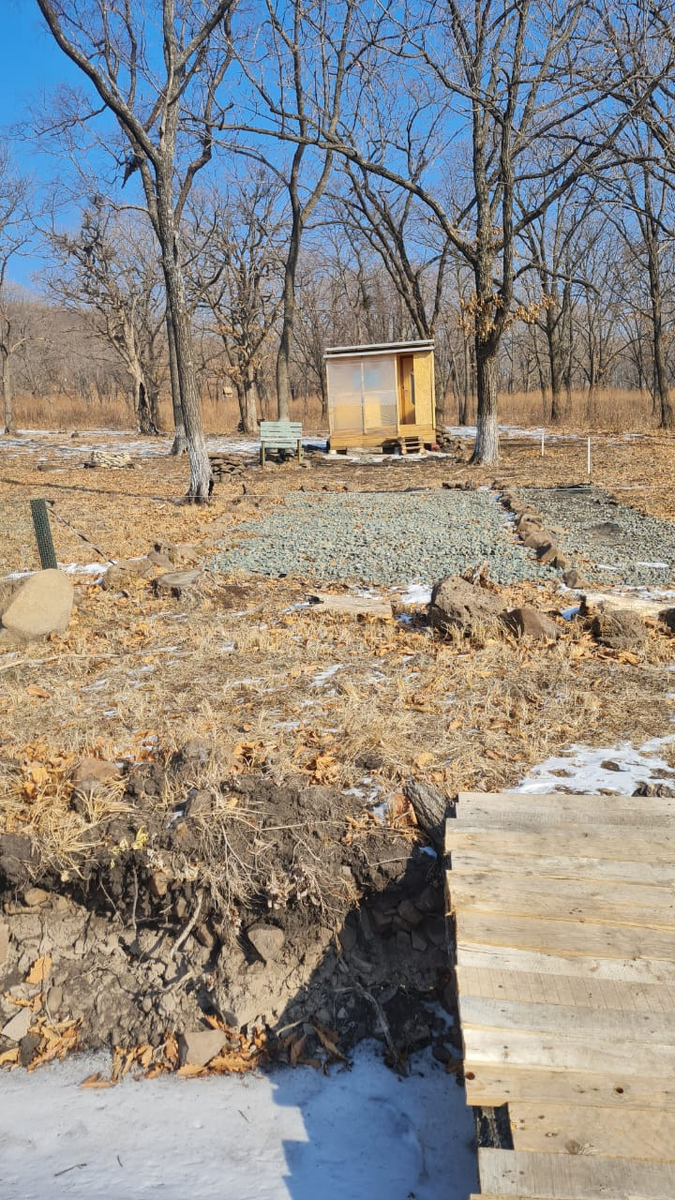 К черту эти розы знаешь. Для тебя- молодой человек с цветами. Розы для тебя любимая. Букет для красавицы мем. Мужчина дарит цветы женщине.