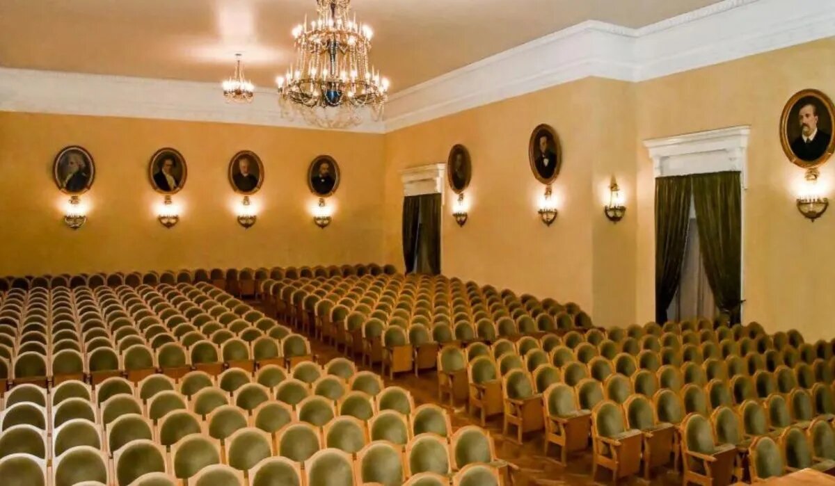 Зал в воронежской филармонии. Источник: riavrn.ru Автор фото: пресс-служба воронежской филармонии