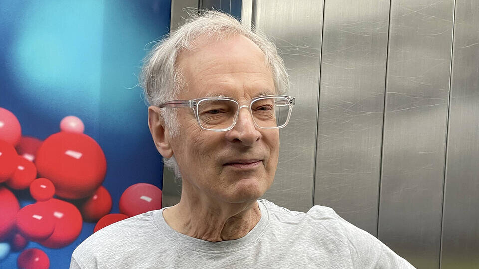 Маньяк влюбился в свою жертву. Хлоя 2008. Маньяк влюбился в девушку. Маньяк влюбился в девушку. Маньяк влюбился в девушку.