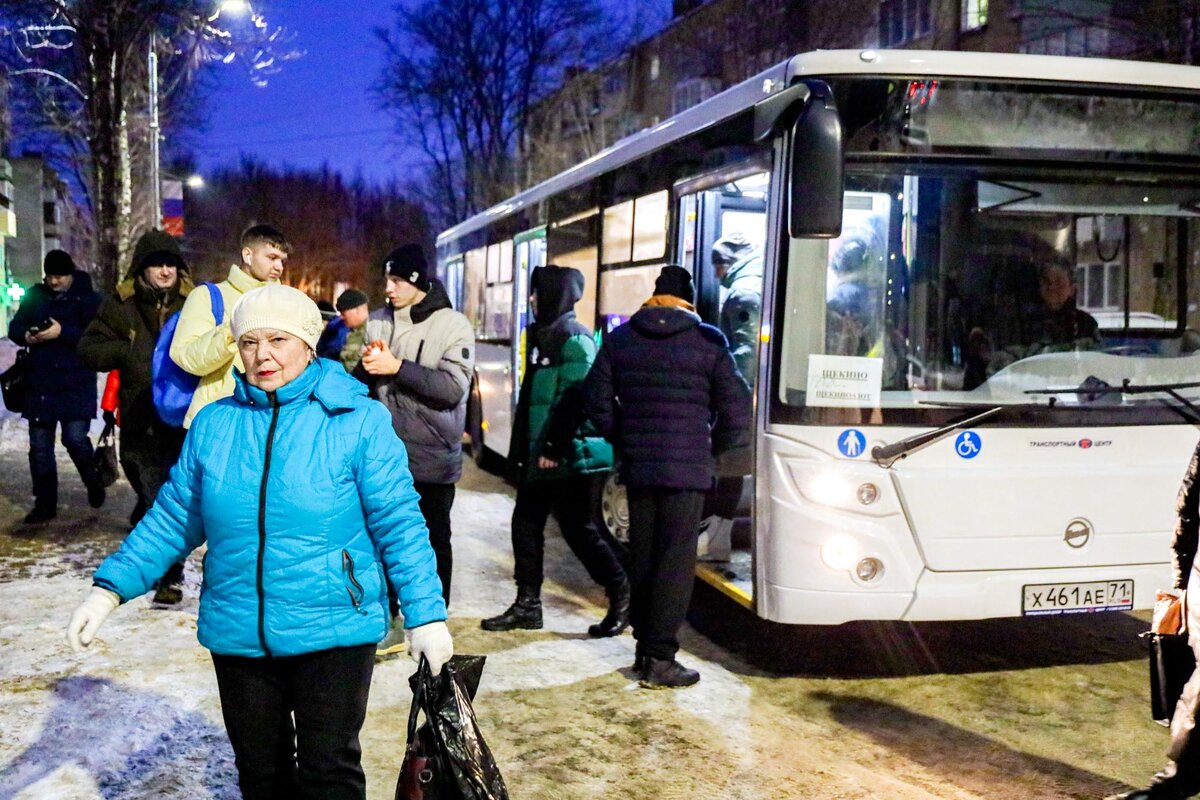 микроавтобус 9 мест. транспорт в туризме. транспортные перевозки персонала. /mercedes-benz/sprinter/w906/mikroavtobus.