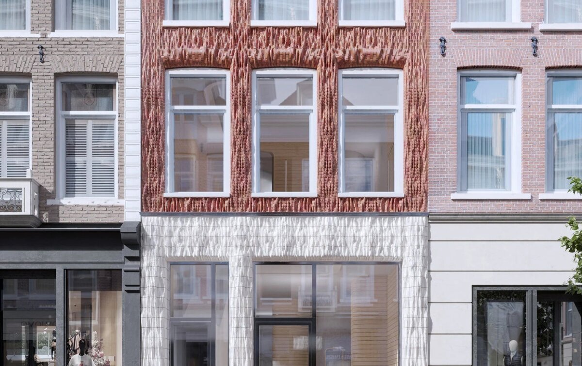 "Трикотажный" фасад на улице Pieter Cornelisz Hooftstraat