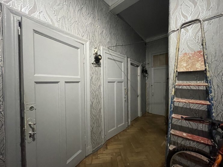 интерьеры чипа и джоанны гейнс. интерьер кухни от джоанны гейнс. зонирование комнаты. интерьер двухкомнатной квартиры с 3 детьми. двухуровневая квартира студия 30 кв2.