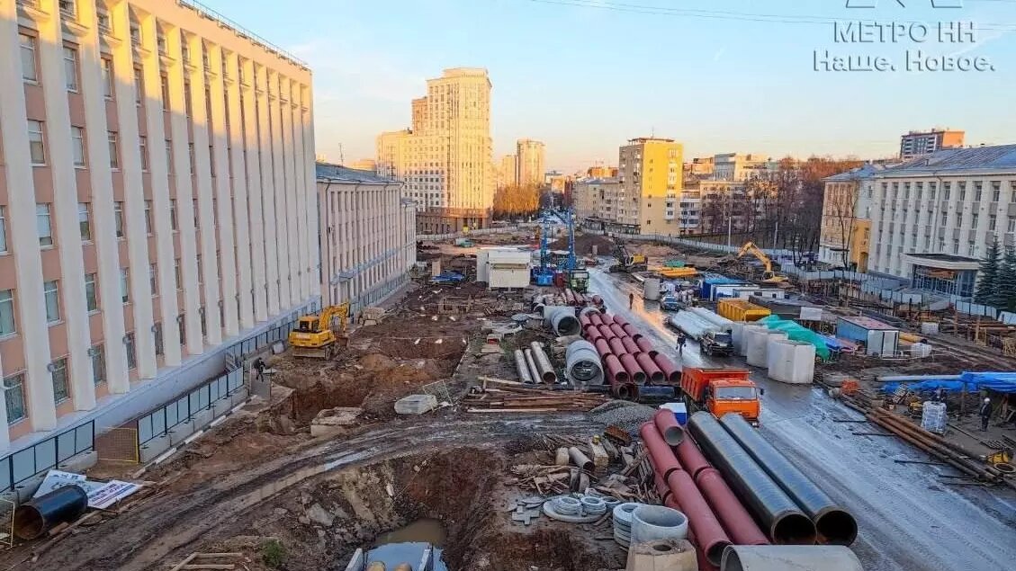     Объездная дорога около зоны строительства метро на площади Свободы в Нижнем Новгороде откроется в апреле этого года. Такая информация появилась в паблике «Метро НН — Наше. Новое».