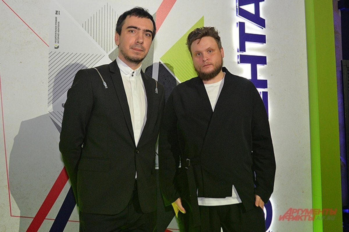    Критик Рудалев в шутку предложил отдать литературные премии Вовану и Лесусу