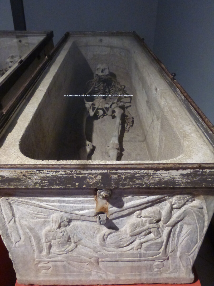 Саркофаг Креперии Трифаены. Центральный музей Монтемартини, Рим. 