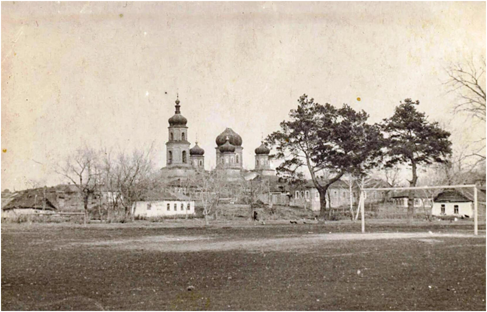 Троице-сергиева лавра сообщение. Презентация первые монастыри на руси. Сообщения монастырь россии троицка сергевая лавра. Создание первого монастыря. Создание первого монастыря.