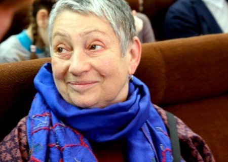    Издательство отказалось перечислять деньги Улицкой из-за её поддержки Украины