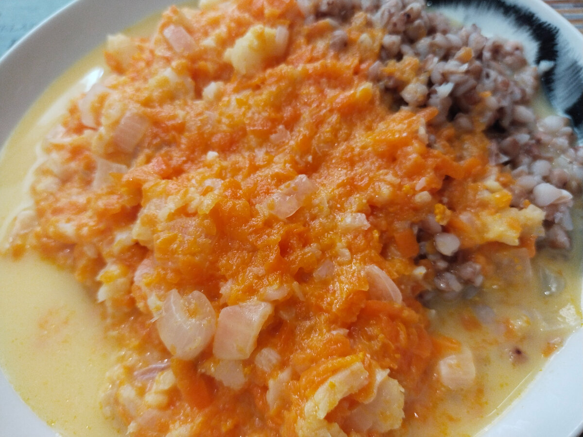 Стихи про маму для детей. Ой как он маму свою. Моя мама лучше всех. Добрые слова маме. Почему мама это святое.